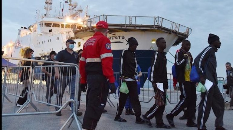 truffa migranti napoli