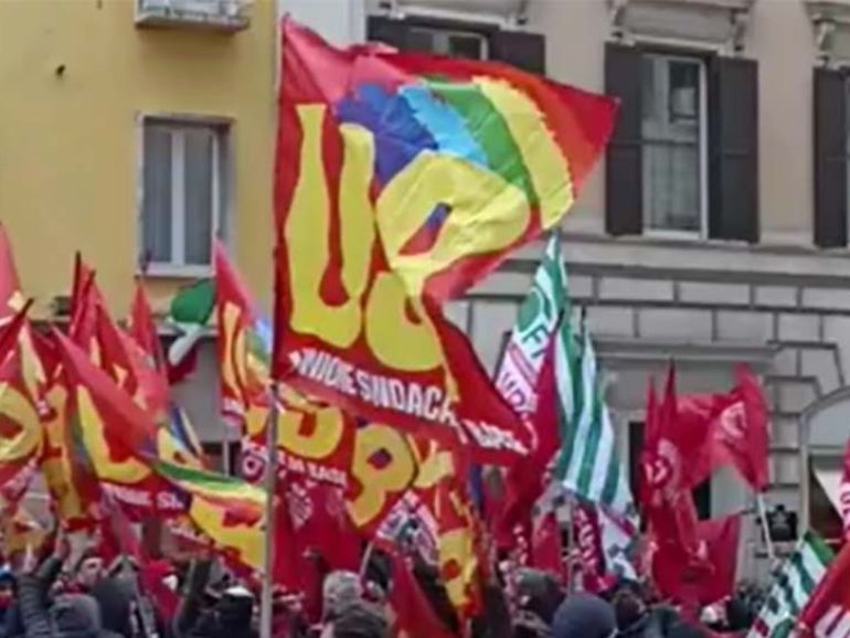Napoli, stato di agitazione dei dipendenti CoopService