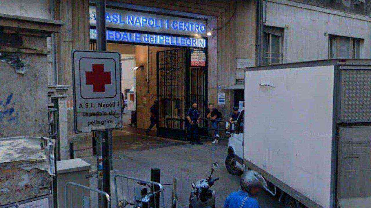 Protesta per l’attesa al Pellegrini: una 22enne denunciata per minaccia e lesioni a personale sanitario