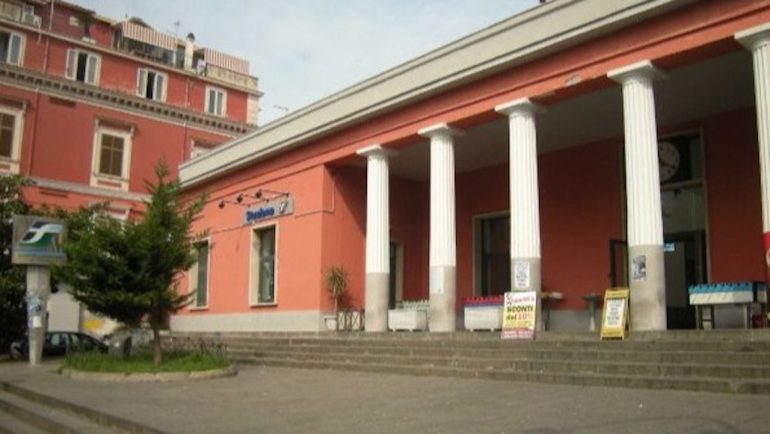 Mille firme per salvare la stazione di Castellammare di Stabia: l’appello di Vozza