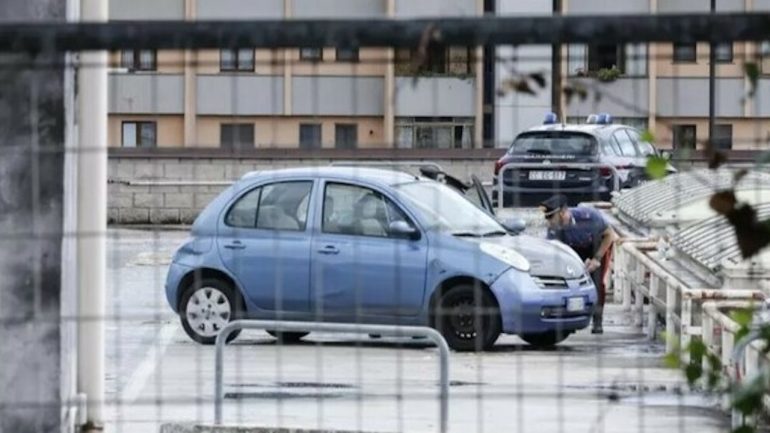 Bambina di un anno muore in auto: era stata dimenticata dal padre
