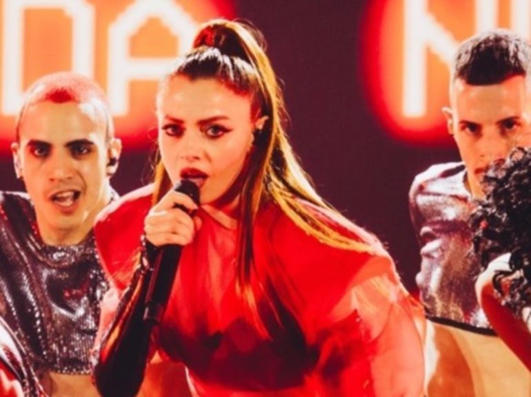 Grande attesa per Annalisa all’Arena dei Pini di Baia Domizia