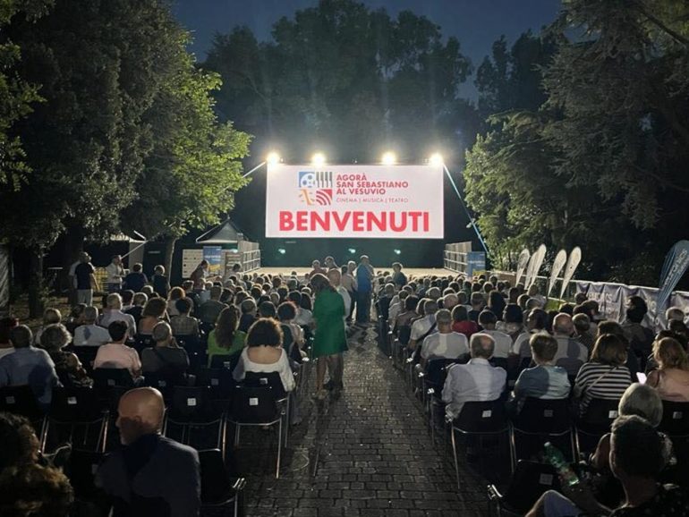 Scopri un’Estate Magica di Musica, Teatro e Cinema ad Agorà San Sebastiano al Vesuvio