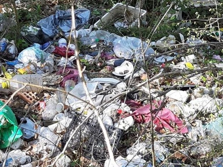Discarica abusiva tra Avellino e Monteforte Irpino: avviate le bonifiche