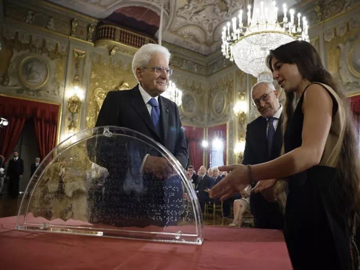 Cerimonia del Ventaglio, Mattarella: “Atti contro l’informazione sono eversivi”