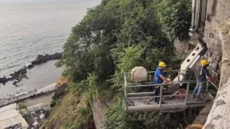 Penisola Sorrentina-Capri: Autorizzati i Lavori per la Sostituzione della Condotta