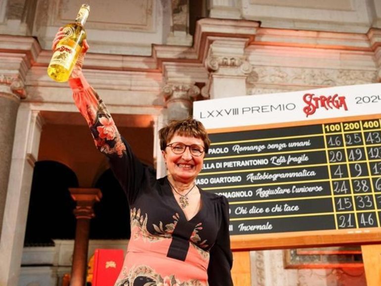 Premio Strega 2024, Di Pietrantonio sbaraglia tutti con il romanzo ‘L’età fragile’