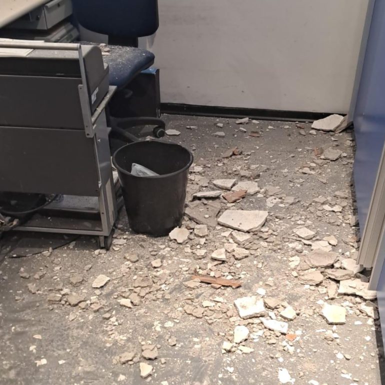 San Giuseppe Vesuviano, crollo del solaio in ufficio postale di via Provinciale Passanti