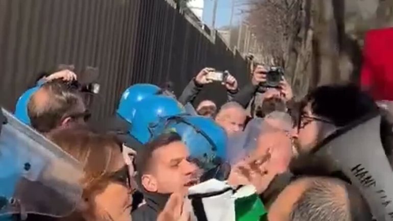 Napoli: scontri davanti a sede Rai, emesse quattro misure cautelari
