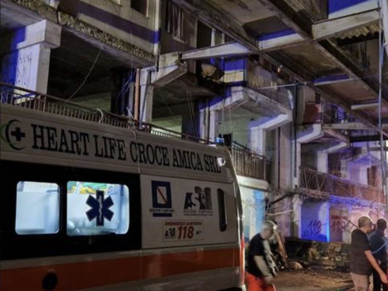 Crollo Scampia: un morto e 8 feriti. La vittima è Roberto Abbruzzese