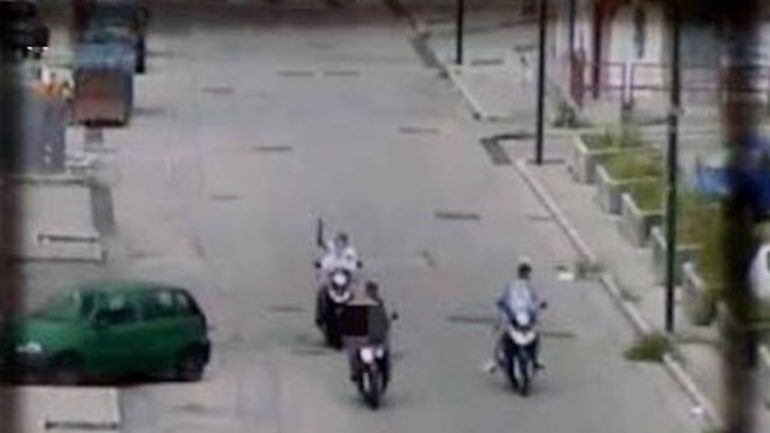 clan De Martino terrorizza donna