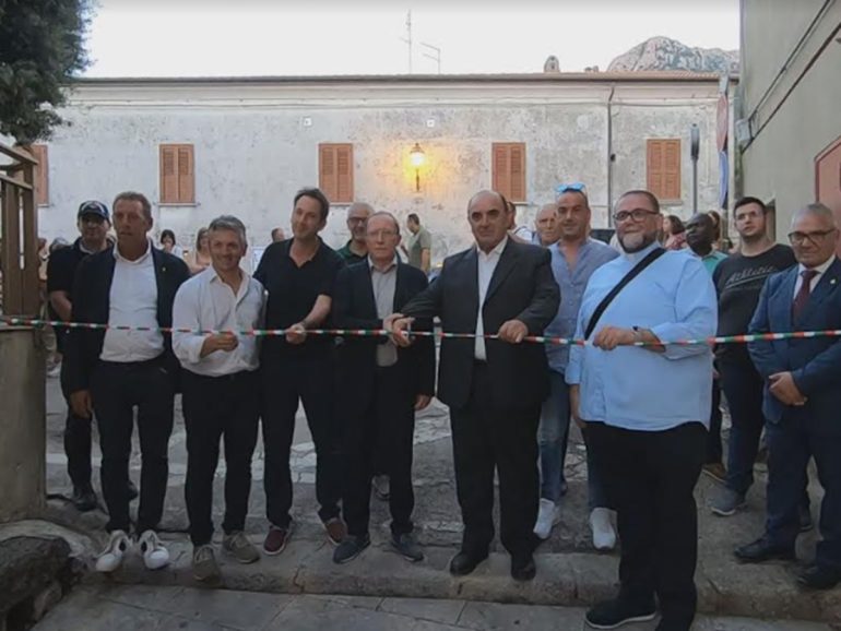 Migliaia di visitatori nelle Strettule a Postiglione per Alburni Borghi, Salute e Benessere