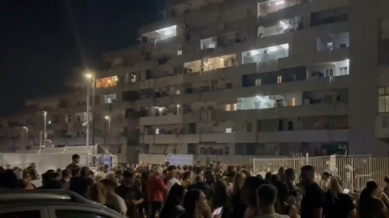 Crollo Scampia gravissime anche due donne