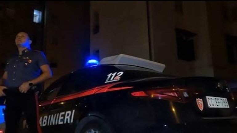 Frignano, minaccia di morte la moglie: arrestato
