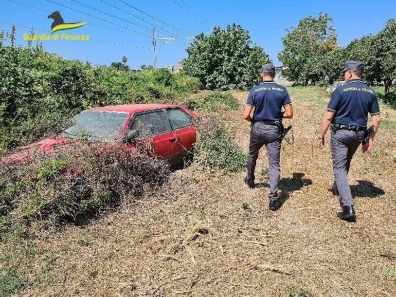 Angri scoperta discarica abusiva: denunciato il proprietario