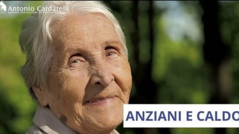 Napoli, i consigli del Cardarelli per difendere gli anziani dal caldo