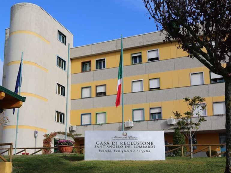 aggressione a un agente penitenziario a Sant'Angelo dei Lombardi