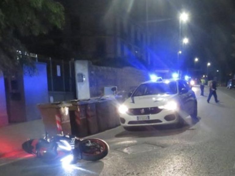 muore 22enne, via manzoni, napoli