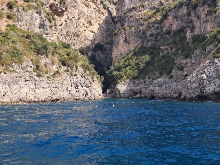 Massa Lubrense, arriva anche la polizia locale per le multe a Punta Campanella