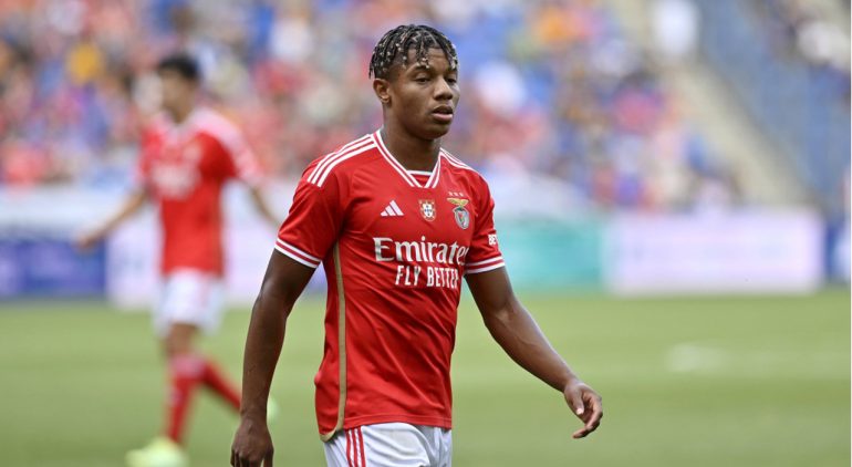Napoli, arriva Neres: ma già si parla di crisi