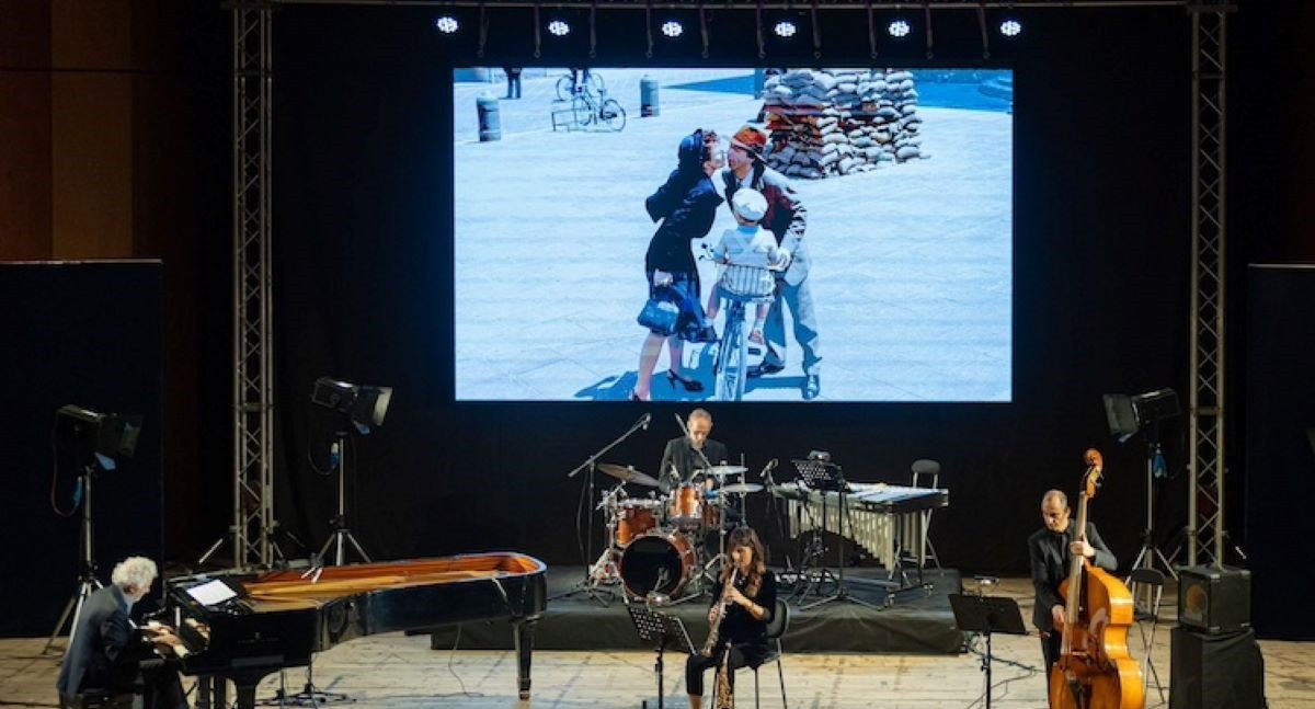 nicola piovani, restate a napoli