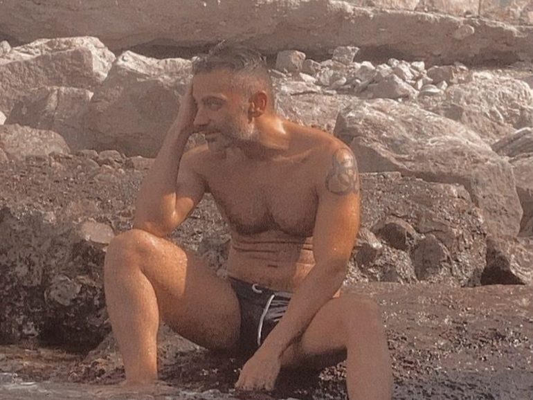 Sconcerto a Castellammare: è il virologo Angelo Russo la vittima dell’incidente stradale di via Tavernola