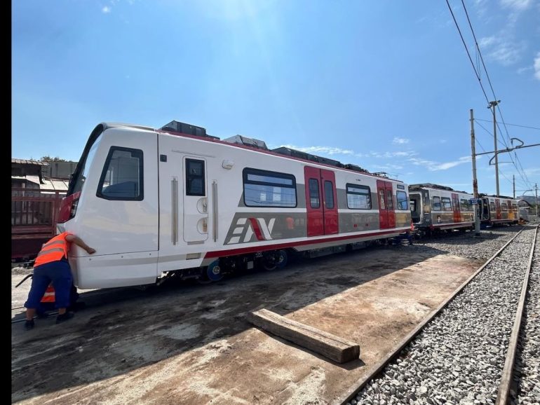 Eav, Diamantini accelera sui nuovi treni: «Obiettivo un servizio puntuale e affidabile»