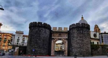 Porta Capuana: tra mercatini natalizi e rilancio urbano, istituzioni unite per legalità e decoro