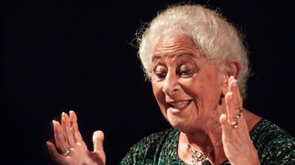 Isa Danieli al Teatro CortéSe con Raccontami- Una passeggiata Devota