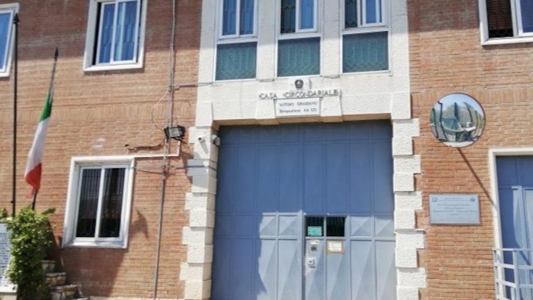 Avellino, ispettore della Polizia Penitenziaria aggredita in carcere