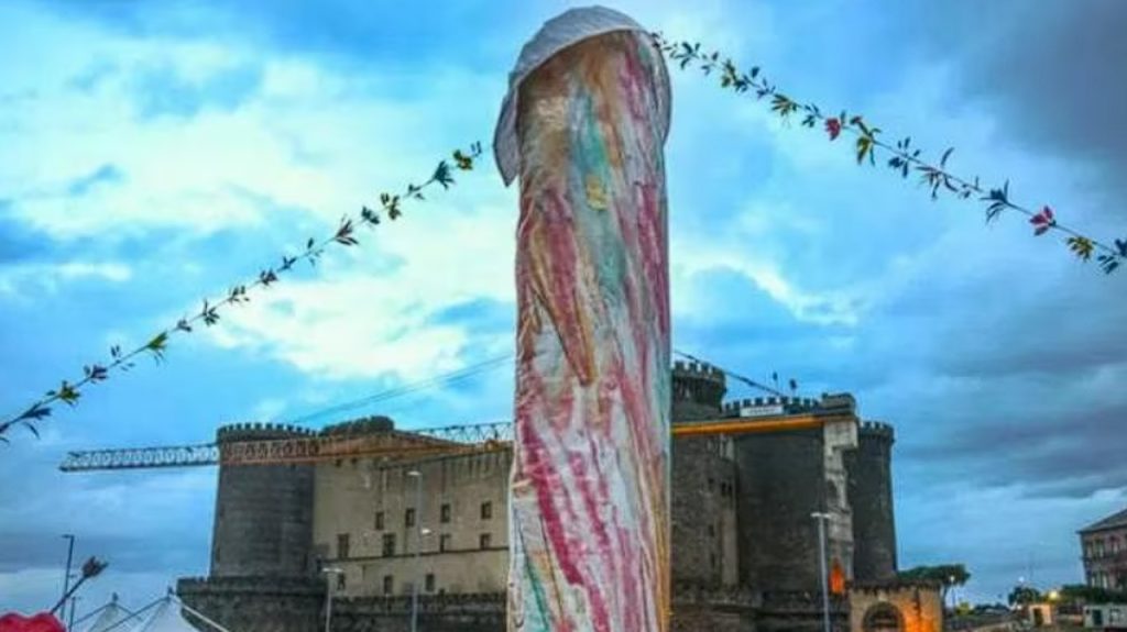 Manfredi: “Opera in piazza Municipio? L’arte deve fare discutere”