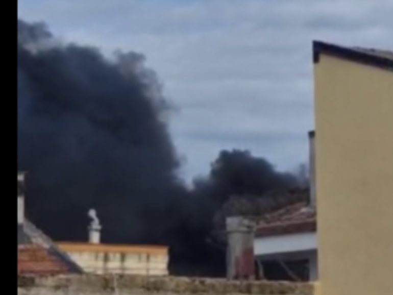 Castel Volturno, incendio nella scuola media di via San Rocco