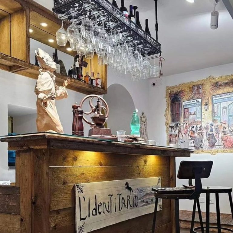 Nasce il Caffè Letterario L’Identitario nel centro storico di Napoli