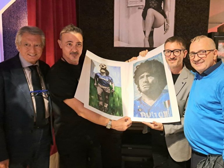 Napoli, alla trattoria “Ieri Oggi Domani” serata culinaria all’insegna di Maradona