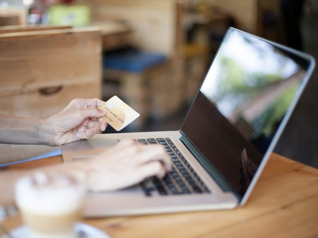 Truffe on line, indagata ragazza di Montesarchio