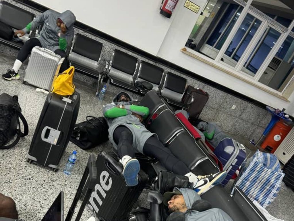 Coppa d’Africa, disavventura per la Nigeria: “Sequestrati in un aeroporto in Libia per 16 ore”
