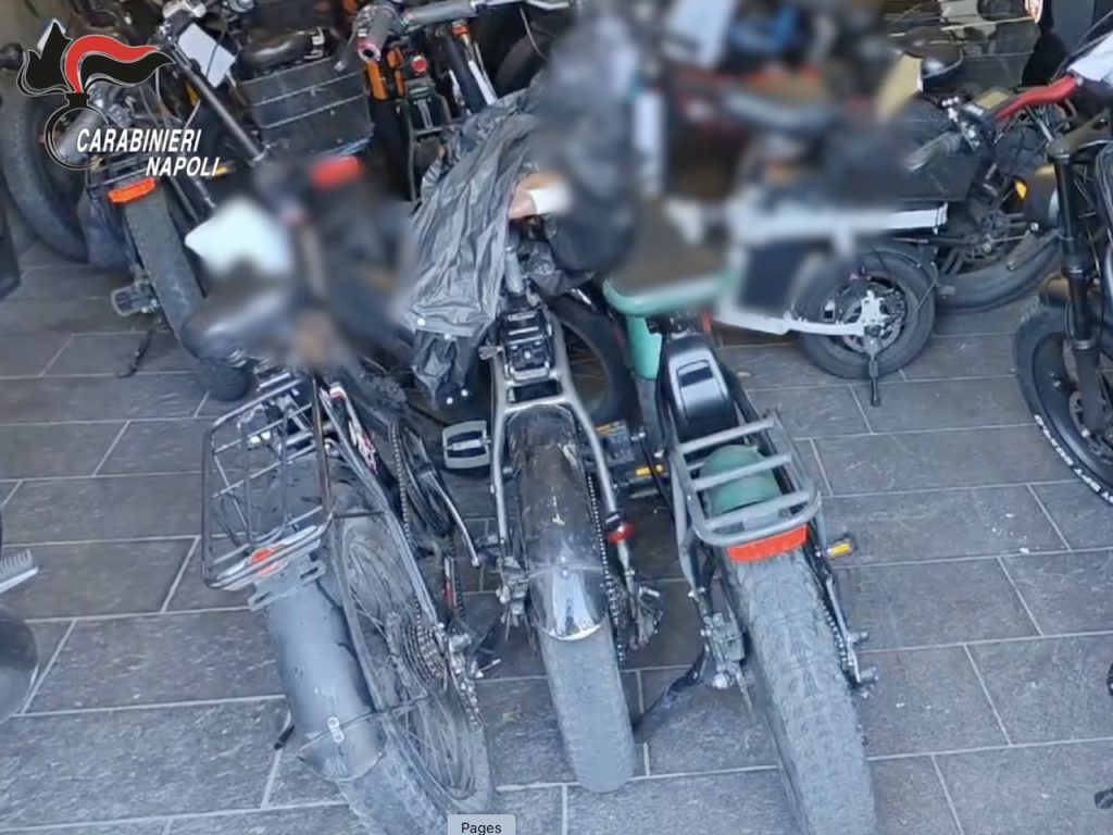 E-bike trasformati in scooter in penisola sorrentina: multe per 32 irregolari
