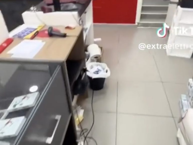 Grumo Nevano, svaligiato negozio di elettronica: lo sfogo del titolare