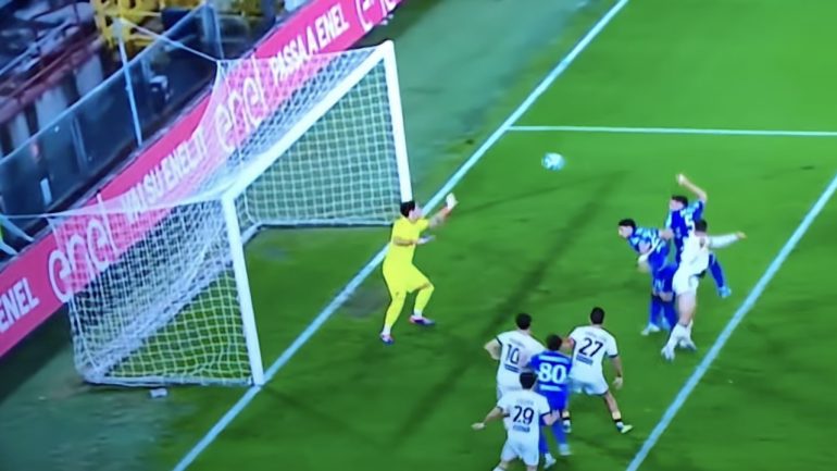 Impresa Juve Stabia a Genova: la doppietta di Adorante manda a tappeto la Samp