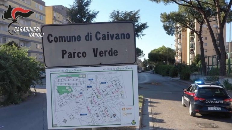 Napoli, furti d’auto e “cavallo di ritorno” a Caivano: tre arresti al Parco Verde