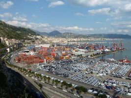 Porto di Salerno, i sindaci della Costiera dicono no all’allargamento: “Masterplan devastante per ambiente e turismo”