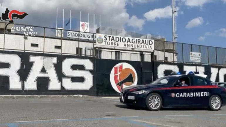Torre Annunziata, extortion to the football team: 5 members of the Gionta clan arrested