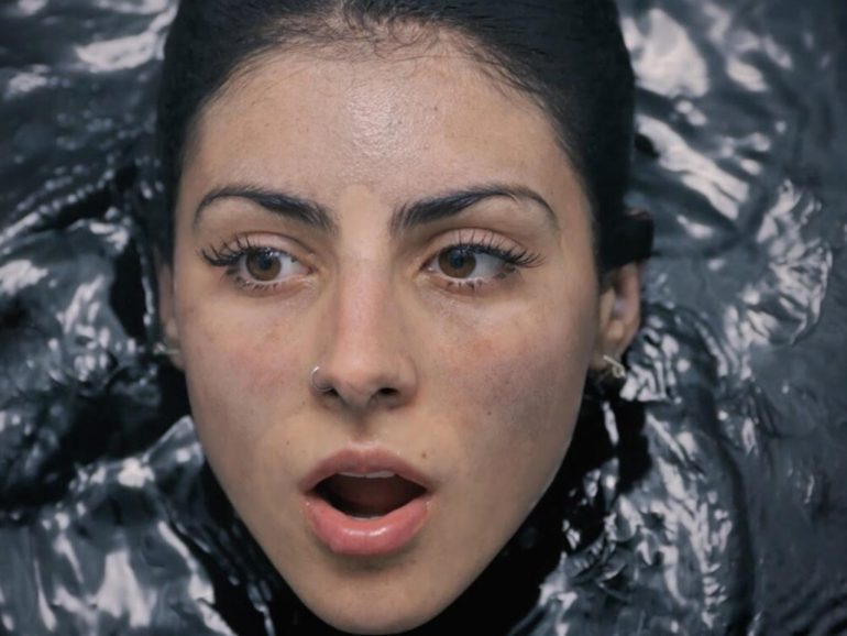 Alice Alagna: la giovane cantautrice siciliana torna con il nuovo brano ‘Insolubile’