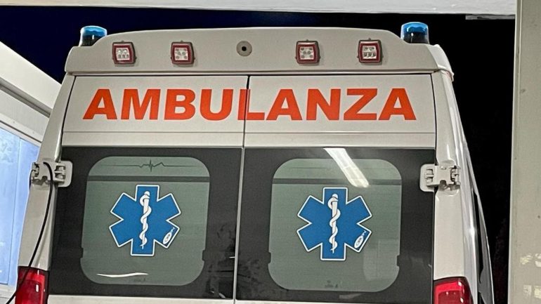 Bimbo di 5 anni ingerisce monetina, salvato in ospedale