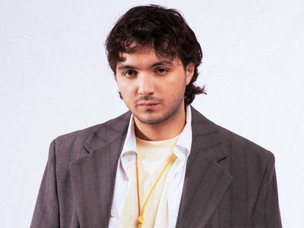 Mazzariello: out today the 45 rpm of Amarsi per lavoro