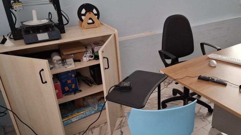 nocera inferiore, razzia di pc