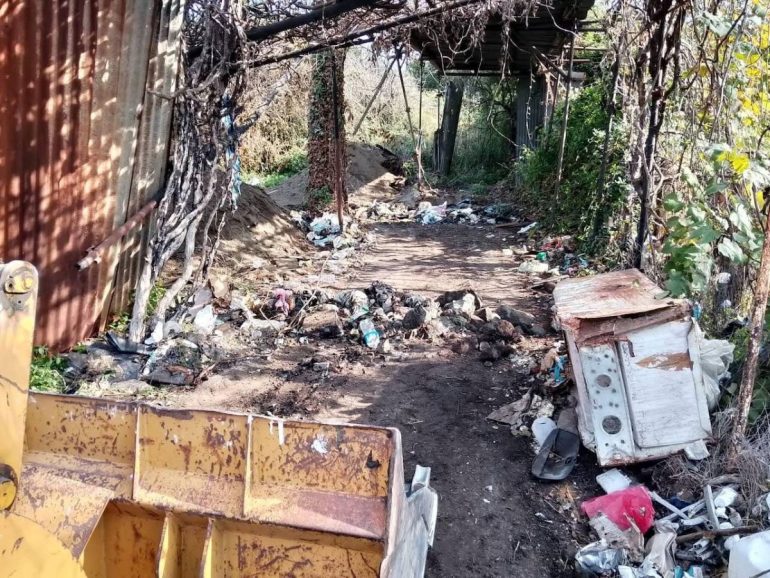 Boscoreale, sequestro di un terreno per gestione illecita di rifiuti: denunciato il titolare