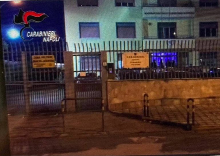 Castello di Cisterna, bomba carta alla sala scommesse: danni ingenti