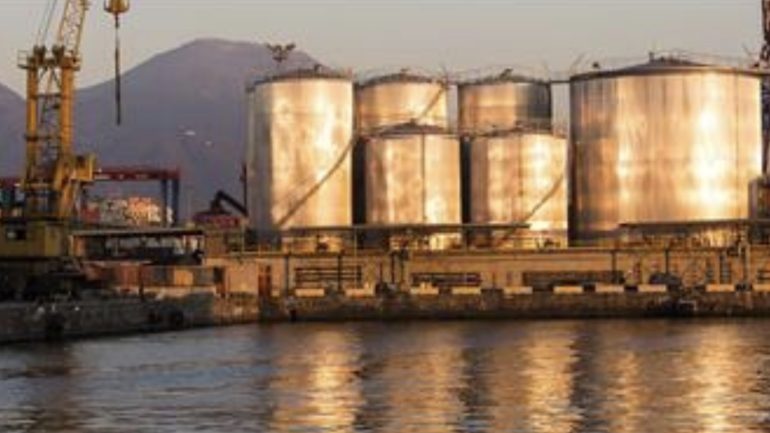 Napoli, sequestrati oltre 6milioni di litri di gasolio di contrabbando