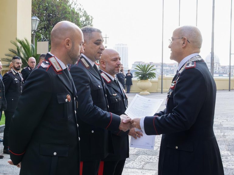 Carabinieri premiati a Napoli, il Generale La Gala consegna 57 encomi